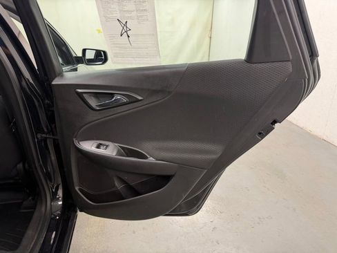 Used 2019 Chevrolet Malibu LT FWD image 11