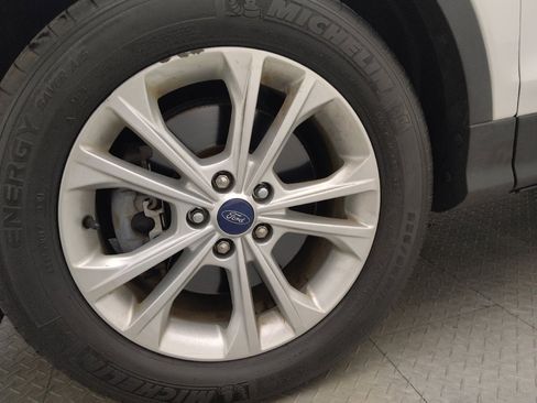 Used 2018 Ford Escape SE image 31