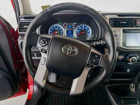 Used 2016 Toyota 4Runner SR5 Premium AWD/4WD image 13