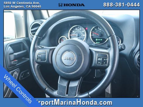 Used 2018 Jeep Wrangler Unlimited Sport S AWD/4WD image 5