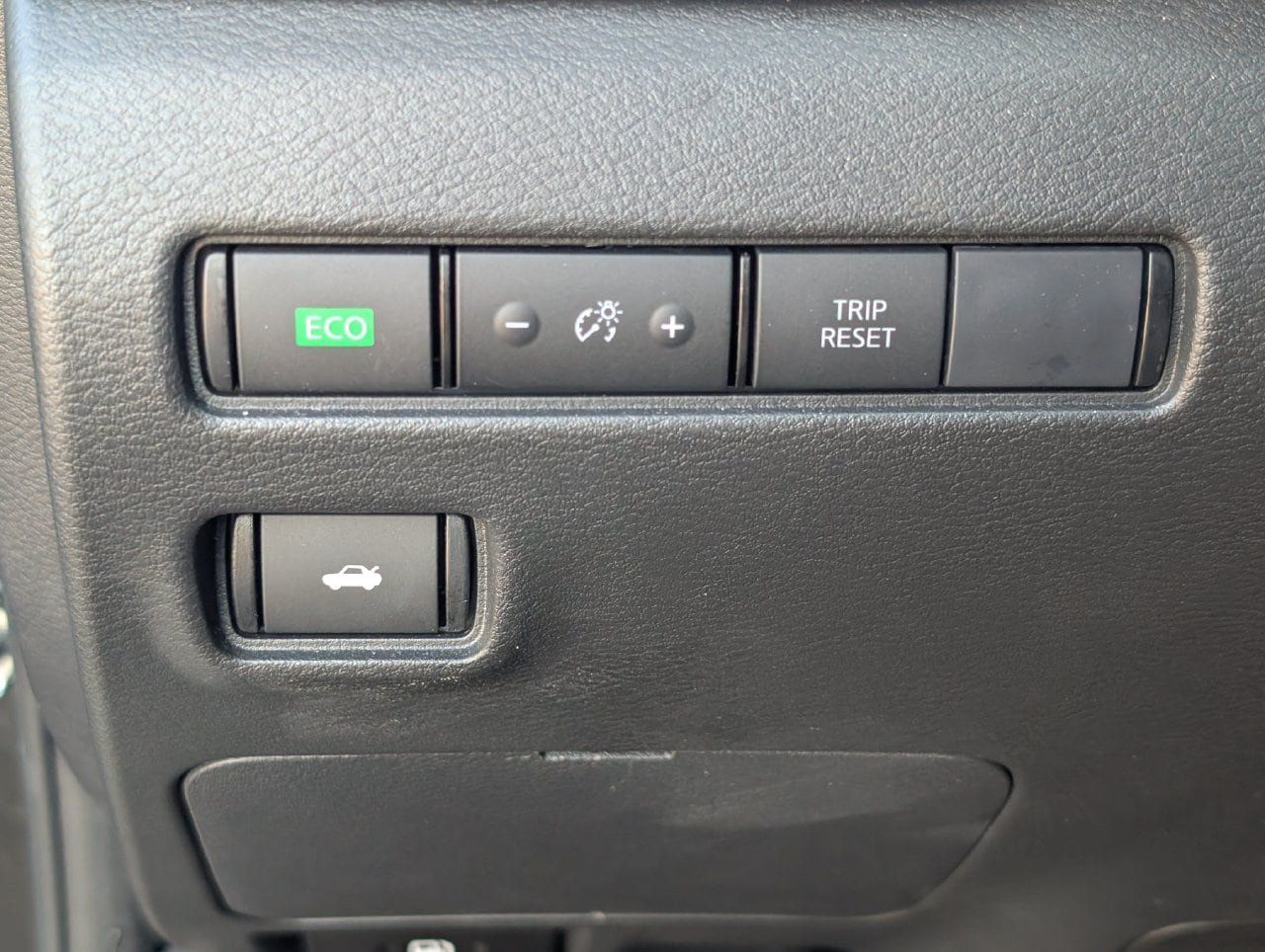 Certified 2025 Nissan Sentra SV w/ Trunk Package FWD image 24