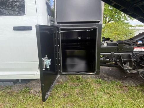 New 2024 RAM 5500 Tradesman AWD/4WD image 41