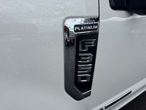 Used 2022 Ford F350 Platinum AWD/4WD image 12