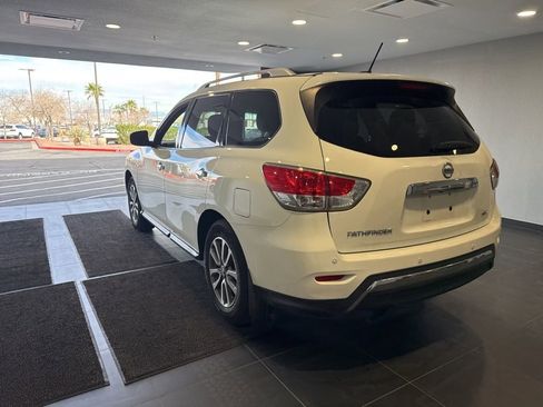 Used 2016 Nissan Pathfinder SV w/ Cargo Package image 12