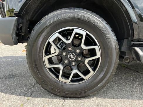 Used 2025 Ford Bronco Outer Banks AWD/4WD image 14