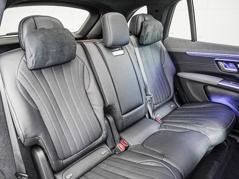New 2026 Mercedes-Benz EQS 400 4MATIC SUV image 12