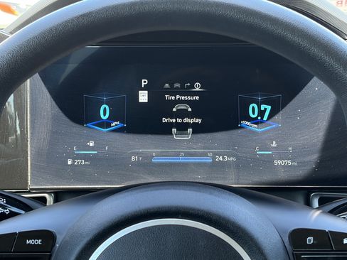 Used 2024 Hyundai Elantra SEL FWD image 19