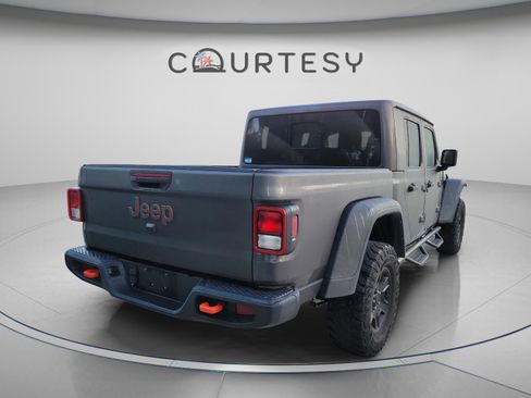 Used 2022 Jeep Gladiator Mojave AWD/4WD image 3