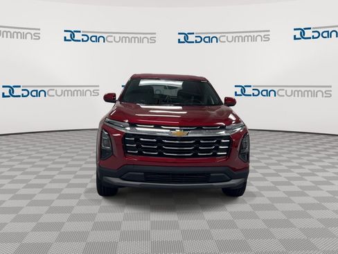 New 2026 Chevrolet Equinox LT image 3