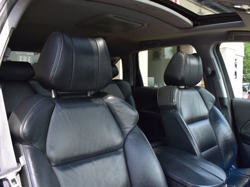 Used 2007 Acura MDX w/ Tech & Entertainment Pkg AWD/4WD image 12