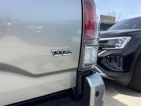 Used 2023 Toyota Tacoma TRD Off-Road w/ Technology Package image 13