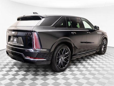 New 2025 Cadillac Escalade IQ Sport 2 w/ LPO, ONYX Package AWD/4WD image 5