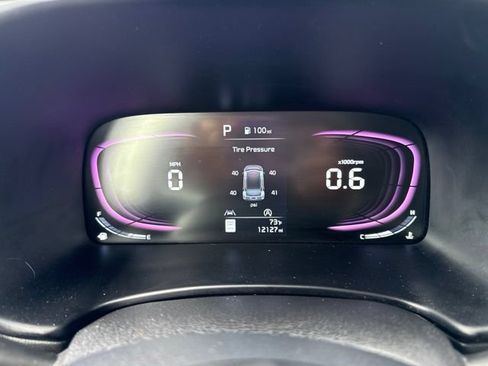 Used 2023 Kia Soul LX w/ Option Group 015 FWD image 17