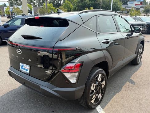 Certified 2025 Hyundai Kona SEL AWD/4WD image 5