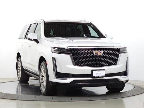 Used 2021 Cadillac Escalade Premium Luxury w/ Driver Assist Tech Package AWD/4WD image 11