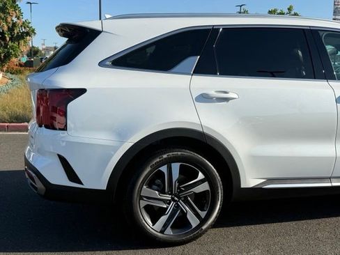 Used 2023 Kia Sorento SX Prestige AWD/4WD image 6