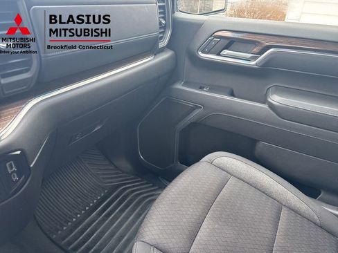 Used 2023 Chevrolet Silverado 1500 LT AWD/4WD image 34