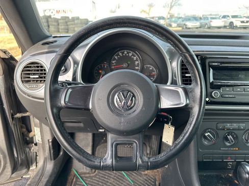 Used 2012 Volkswagen Beetle 2.5 image 21