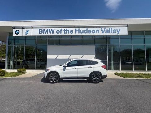 Used 2019 BMW X1 xDrive28i w/ Convenience Package AWD/4WD image 1