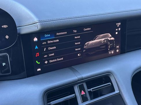 New 2026 Porsche Taycan image 27