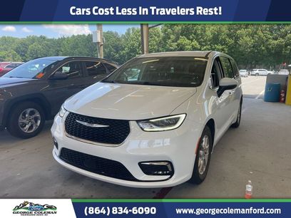 Used 2023 Chrysler Pacifica Touring-L