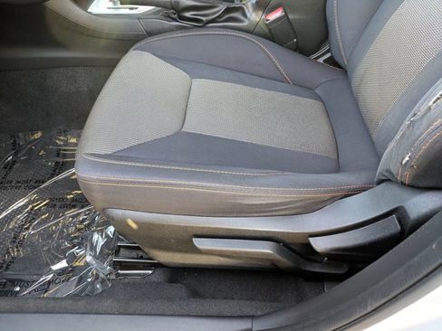 Used 2019 Subaru Crosstrek 2.0i Premium image 4