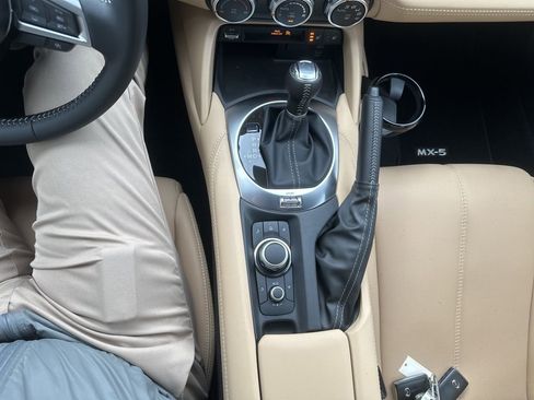 New 2026 MAZDA MX-5 Miata RF Grand Touring RWD image 28