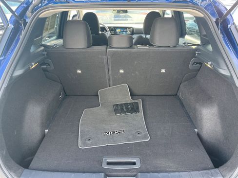 Used 2025 Nissan Kicks SV image 24