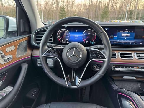Used 2024 Mercedes-Benz GLE 350 4MATIC image 19