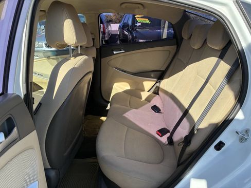 Used 2014 Hyundai Accent GLS image 4