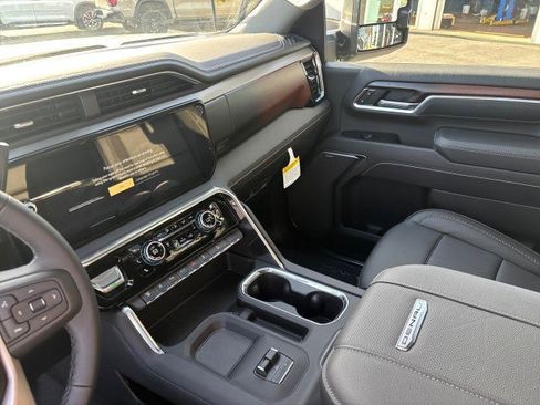 New 2026 GMC Sierra 2500 Denali w/ Denali Reserve Package image 26