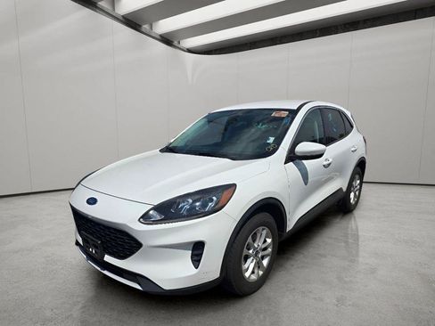 Used 2021 Ford Escape SE AWD/4WD image 1