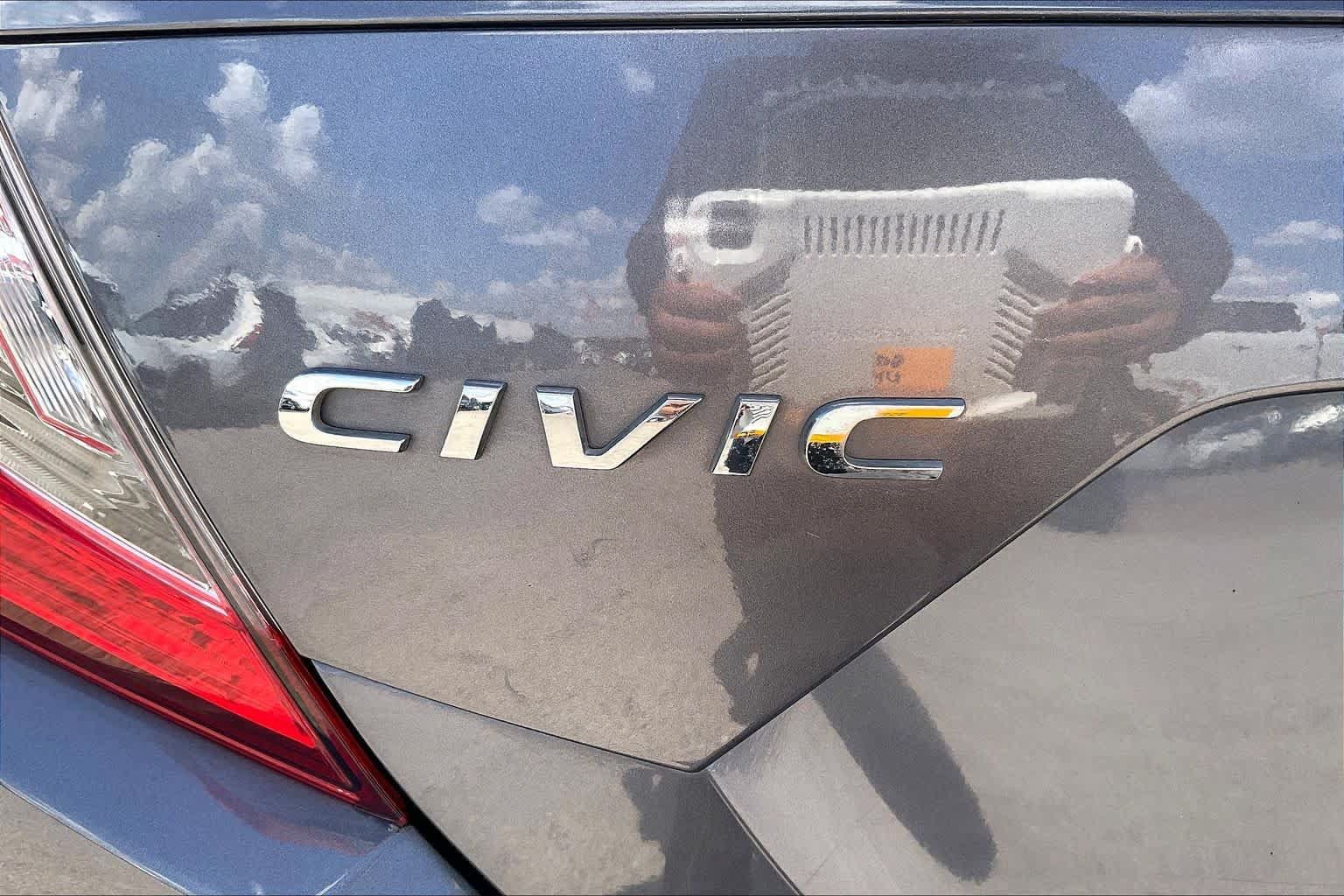 Used 2020 Honda Civic Sport image 9