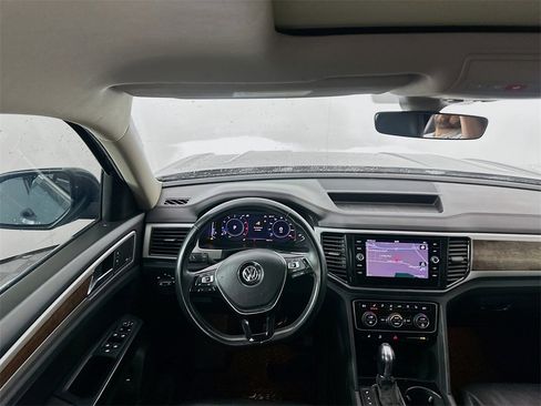 Used 2019 Volkswagen Atlas SEL Premium image 23