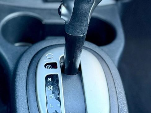 Used 2017 Nissan Versa SV image 13