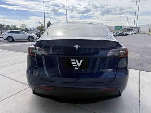Used 2023 Tesla Model Y Performance AWD/4WD image 7