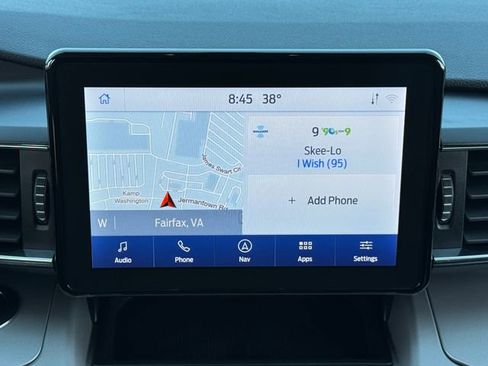 Used 2023 Ford Explorer XLT w/ Equipment Group 202A image 5