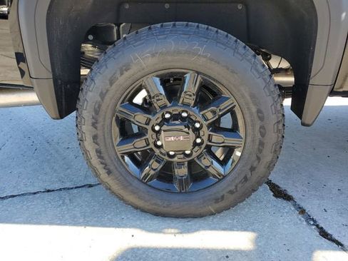 New 2026 GMC Sierra 3500 AT4 w/ AT4 Premium Plus Package image 6