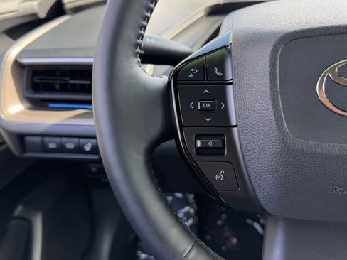 Used 2025 Toyota Prius XLE image 21