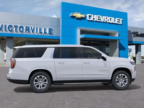 New 2026 Chevrolet Suburban LS image 5