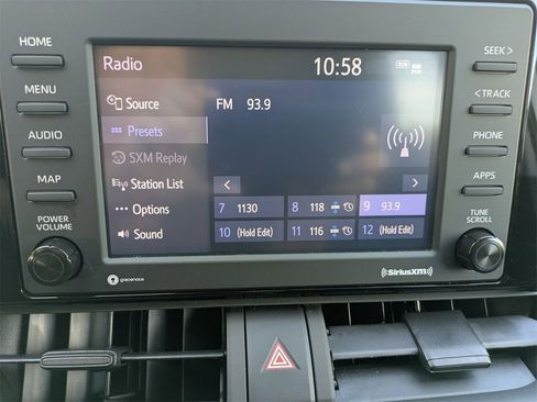 Used 2022 Toyota RAV4 LE image 23