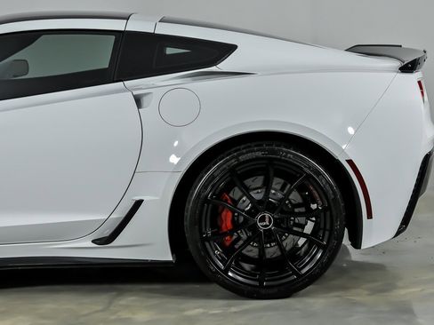 Used 2017 Chevrolet Corvette Grand Sport RWD image 9