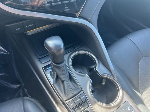 Used 2021 Toyota Camry XSE image 20