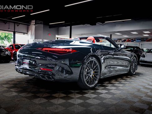 Used 2022 Mercedes-Benz SL 55 AMG 4MATIC image 23