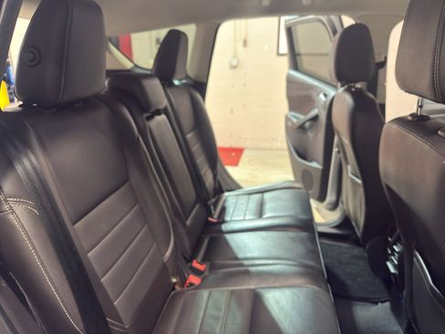 Used 2014 Ford Escape Titanium FWD image 25