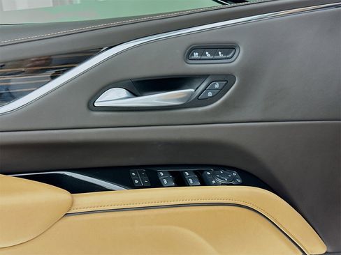 Used 2024 Cadillac Escalade Sport w/ Touring Package image 19