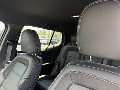 Used 2024 Chevrolet Equinox EV LT FWD image 8