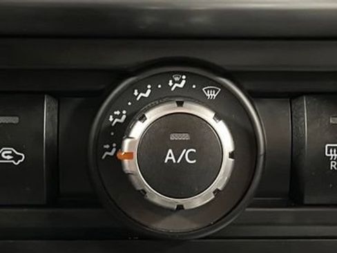 Used 2019 Toyota 4Runner SR5 Premium AWD/4WD image 38