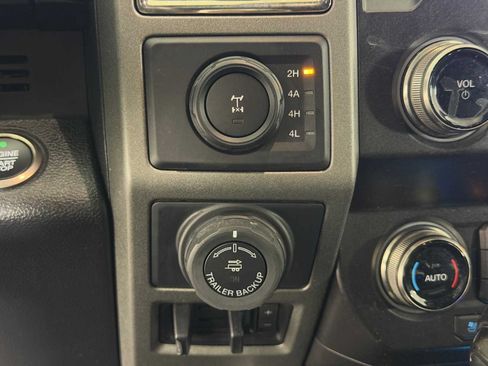 Used 2019 Ford F150 Raptor w/ Equipment Group 802A Luxury AWD/4WD image 31