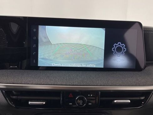 Certified 2025 Nissan Kicks SV FWD image 26